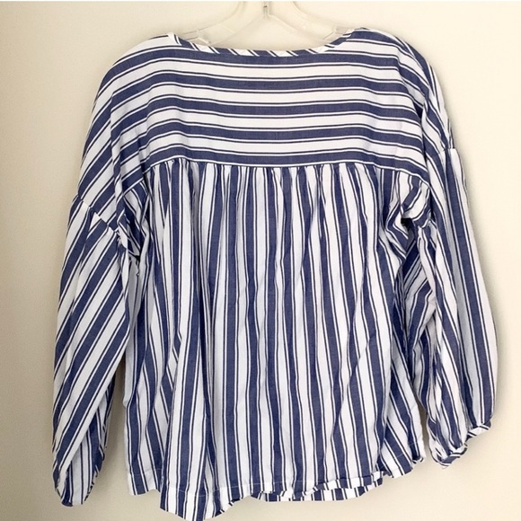 Madewell Peasant Top in Shea Stripe - Picture 3 of 6